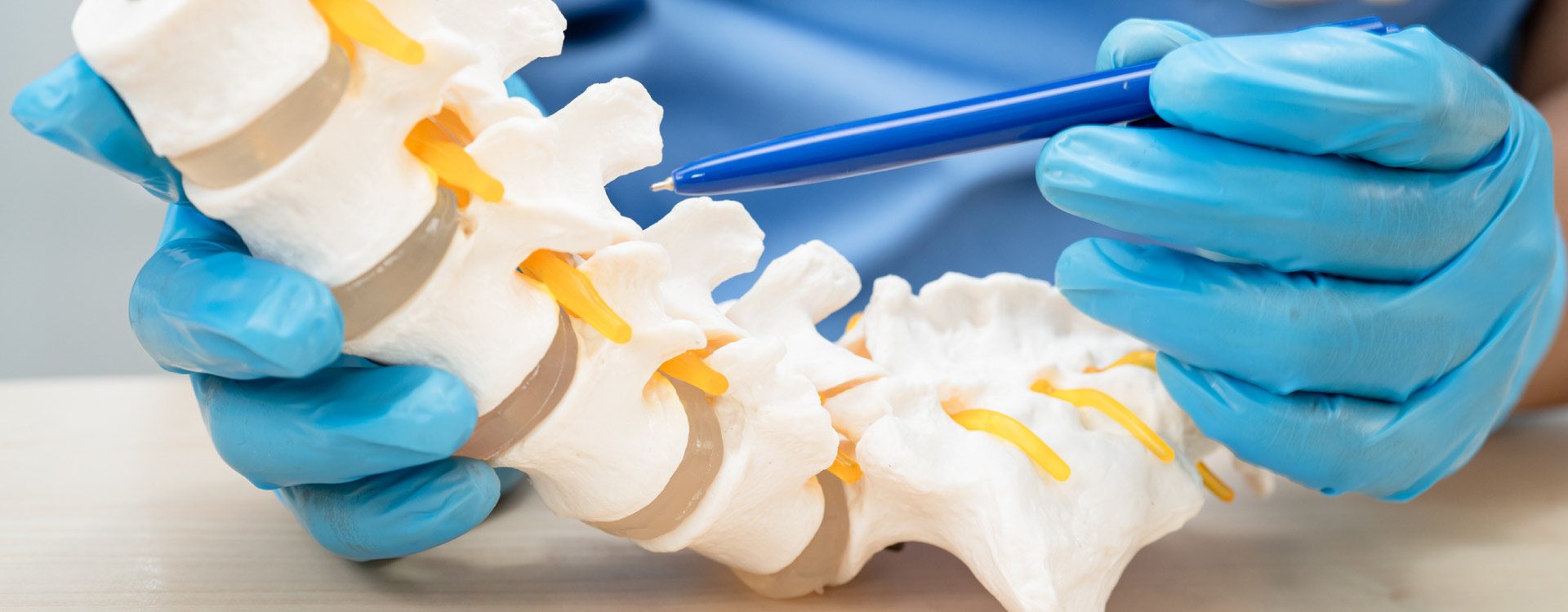 Blog-When-to-See-Spinal-Neurosurgeon-1920x750