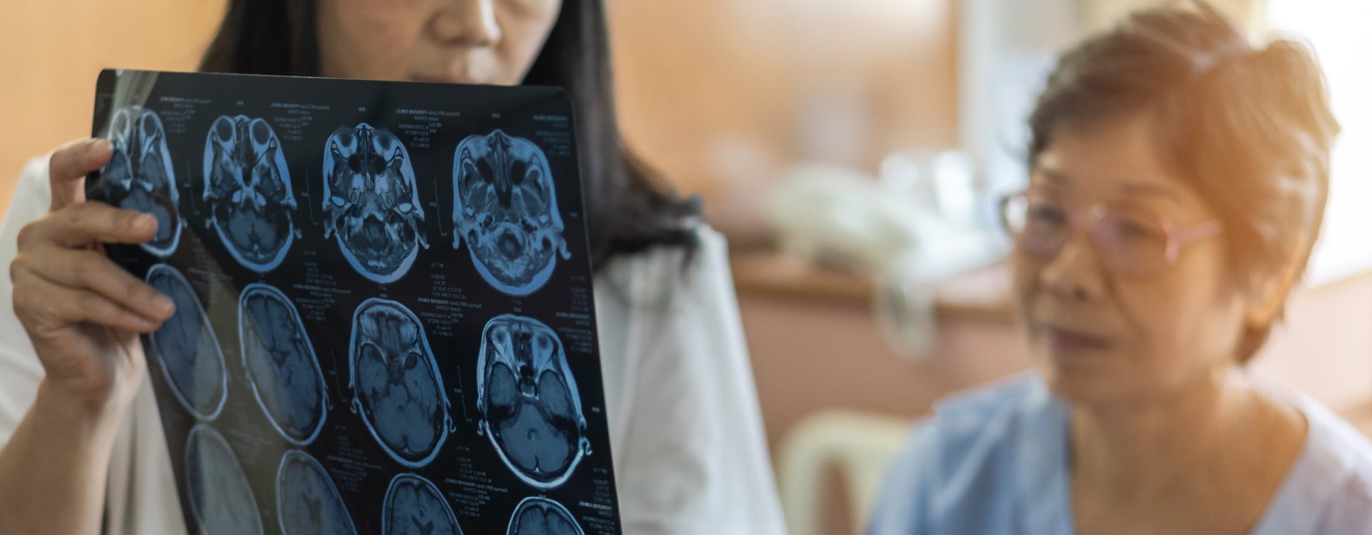 May_Women-and-Stroke_1920x750